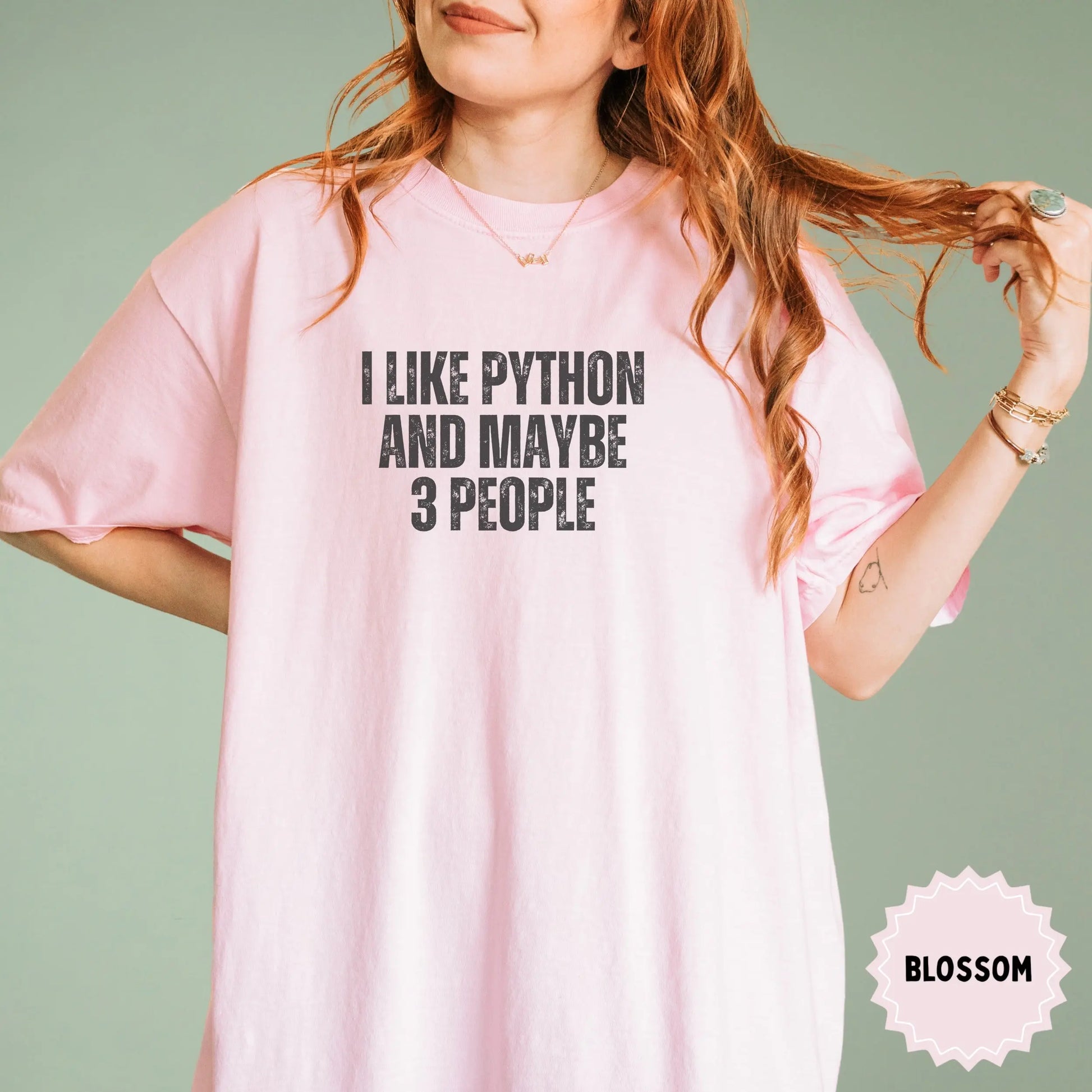 I Like Python And Maybe 3 People Pink T-Shirt