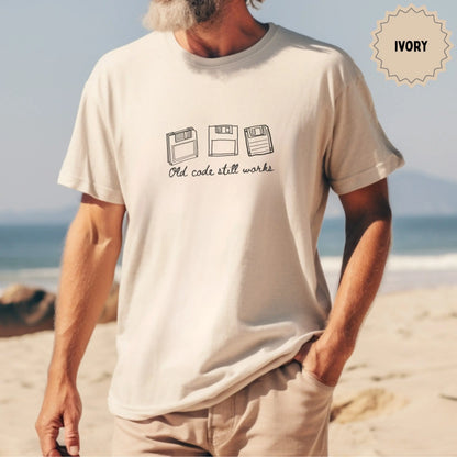 Old Code Still Works Printed Design T-shirt
