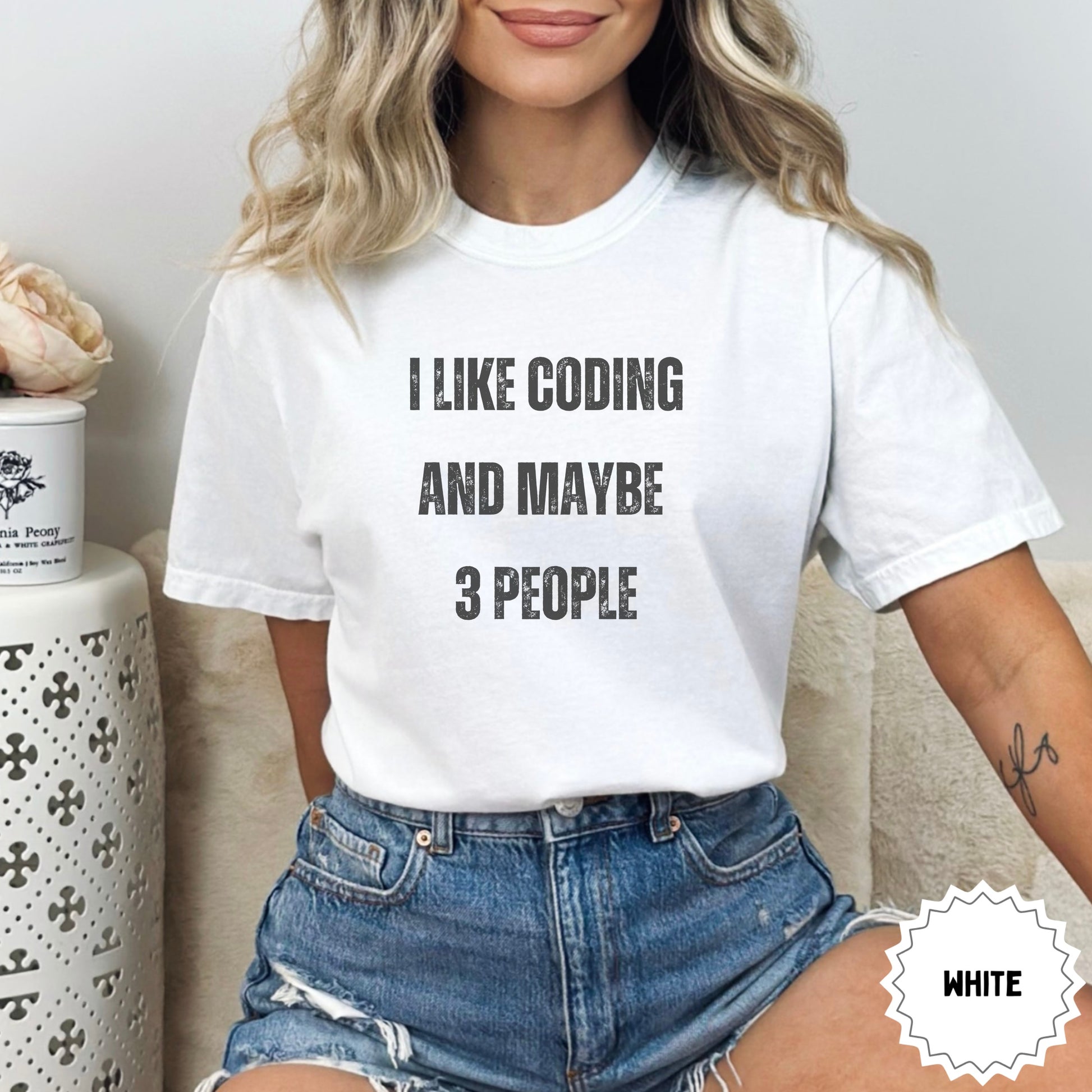 I Like Coding and Maybe 3 People T-Shirt
